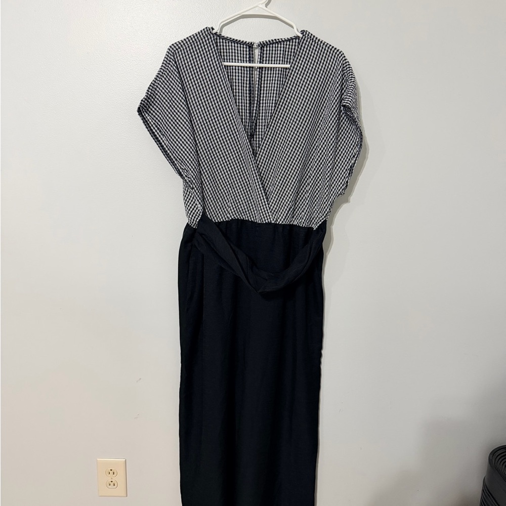 Elegant Black and White Jumpsuit